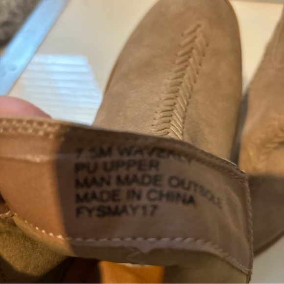 Suede slip on booty, higher heel, tanning color, size 7 1/2 medium - Picture 5 of 6